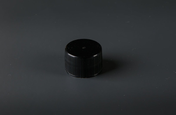 Крышка глухая 24.410, черная, упаковка 100 шт, размер 25*15*10, вес 0,200 кг